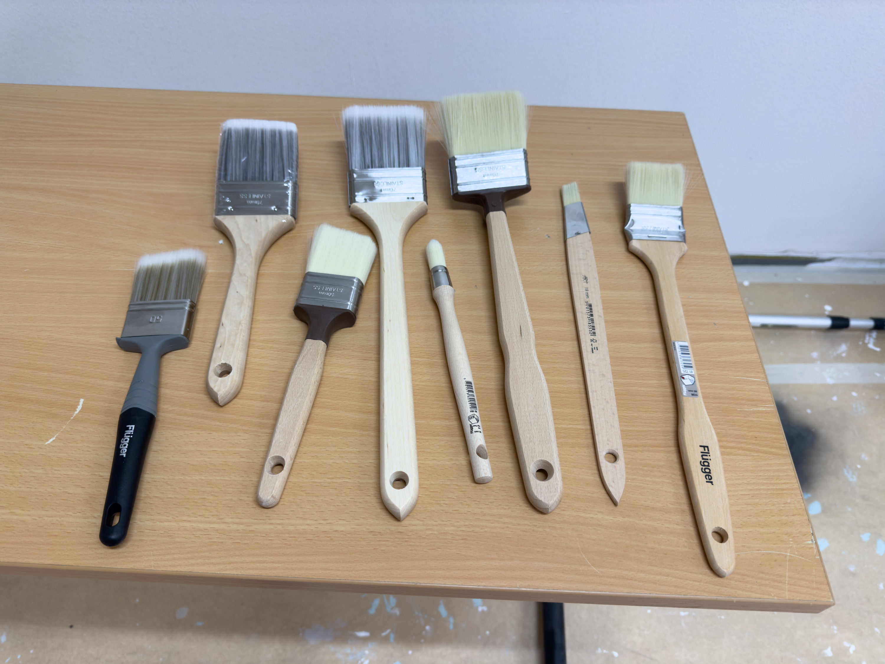 Ulike pensler for innendørs maling