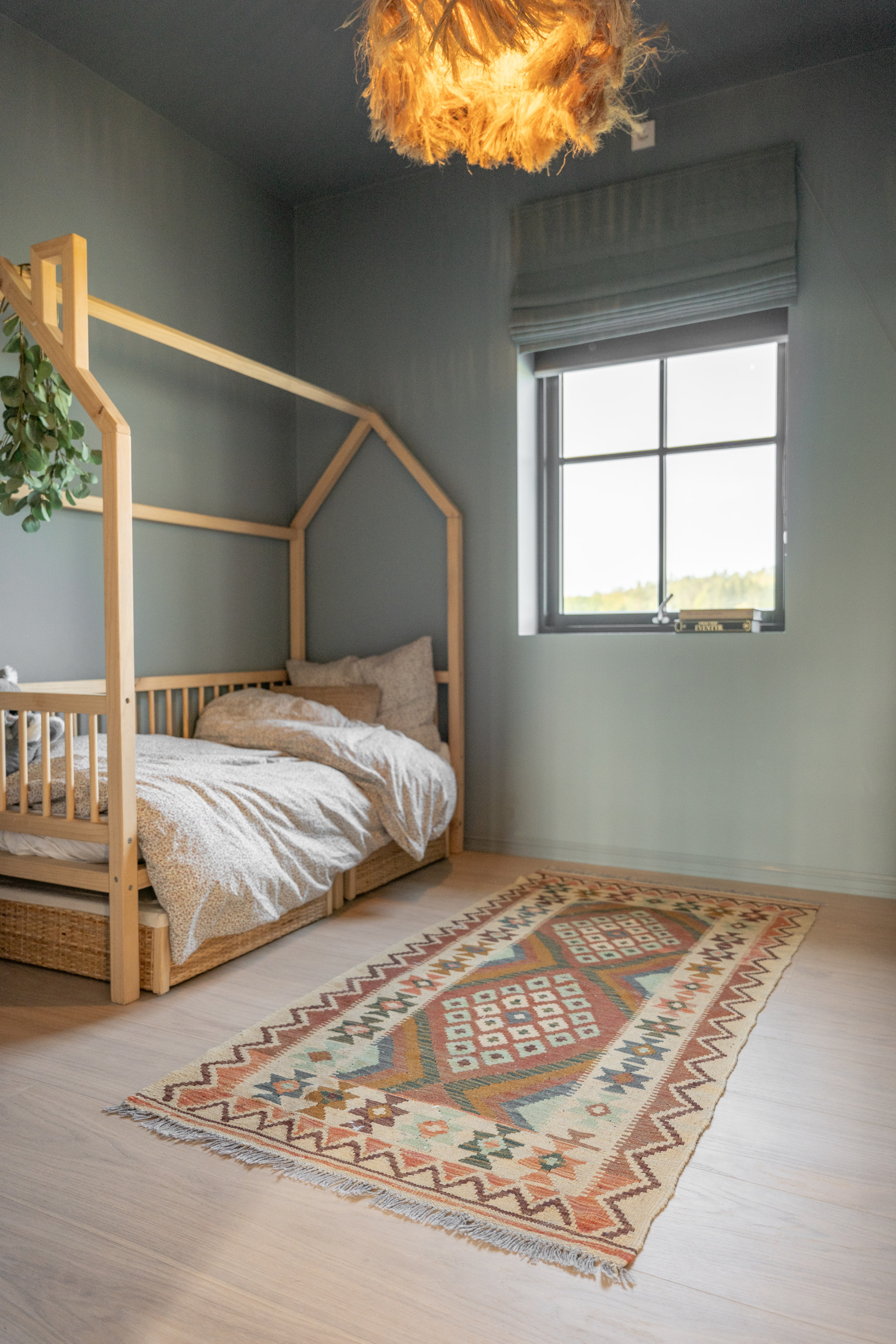 soverom barnerom seng vindu