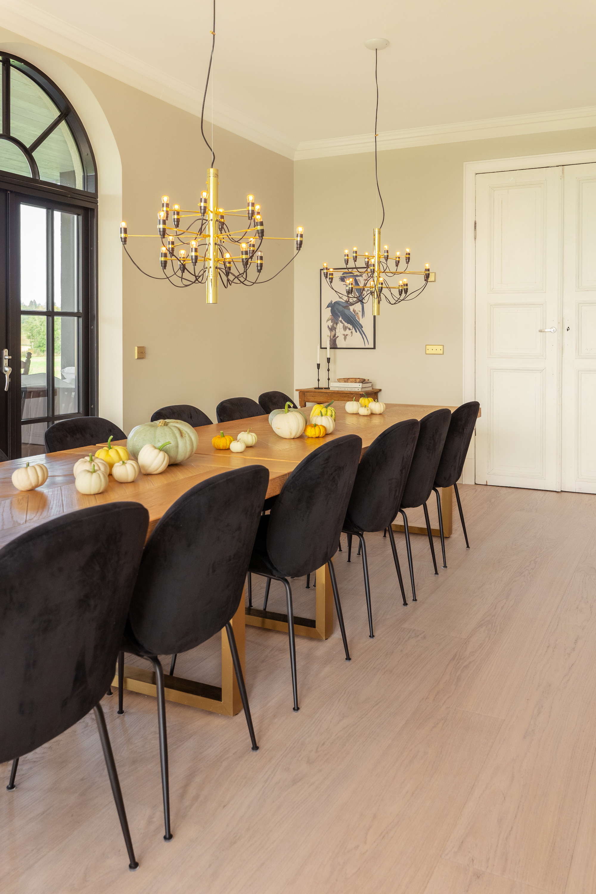 spisestue lyst gulv lyst rom