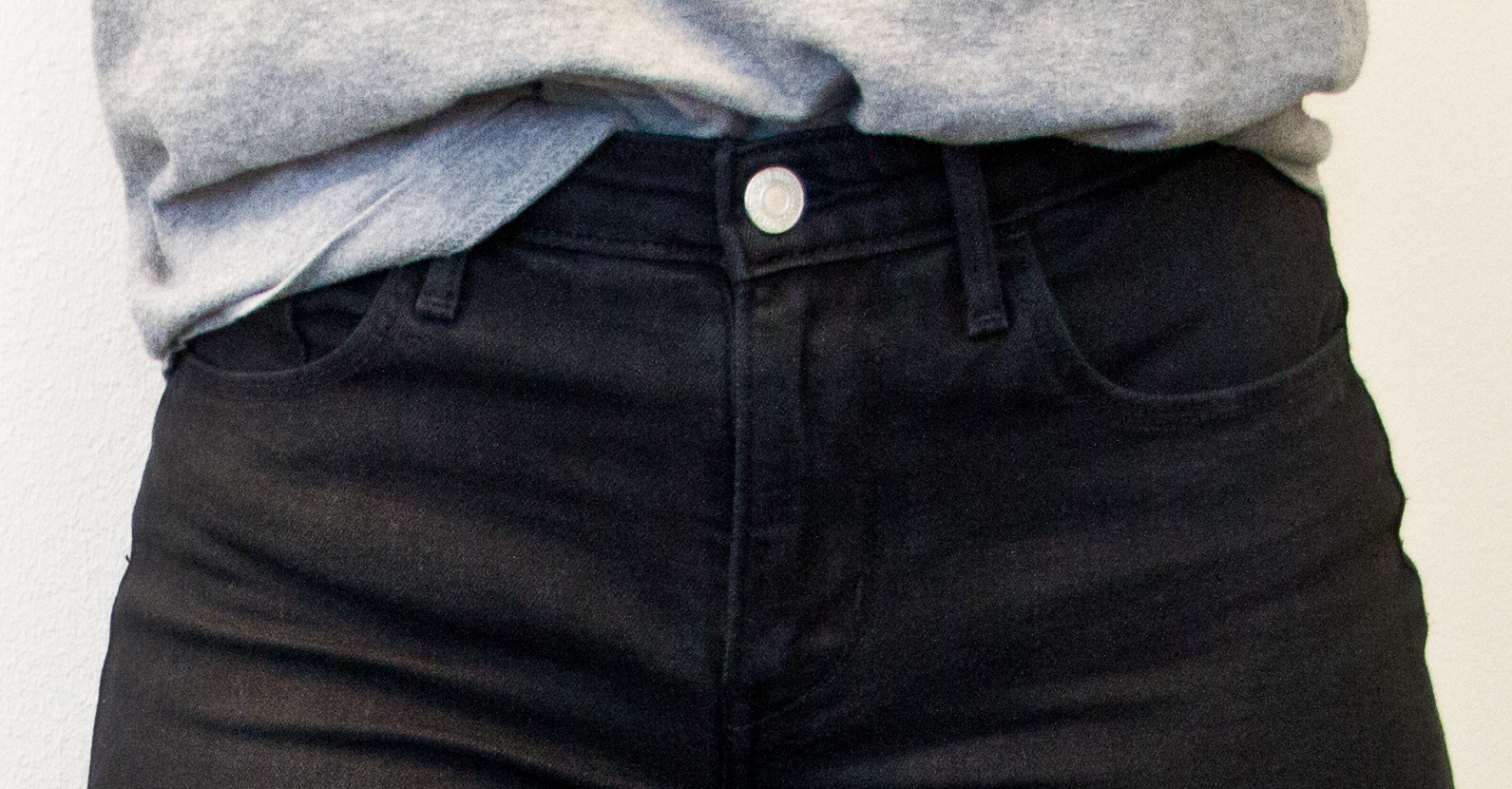 Herdins' Wash it back! gir effektift fargen tilbake til jeansene igjen.