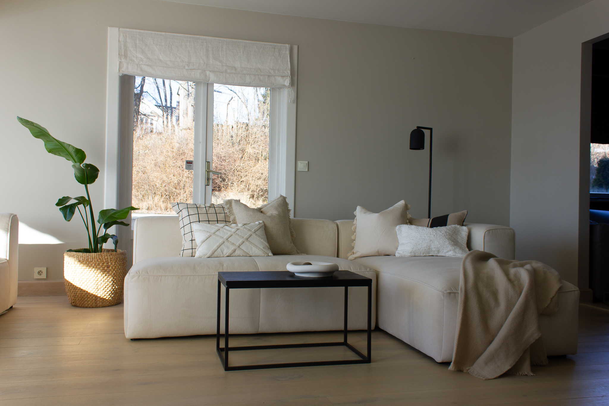 møbelgruppe uten teppe