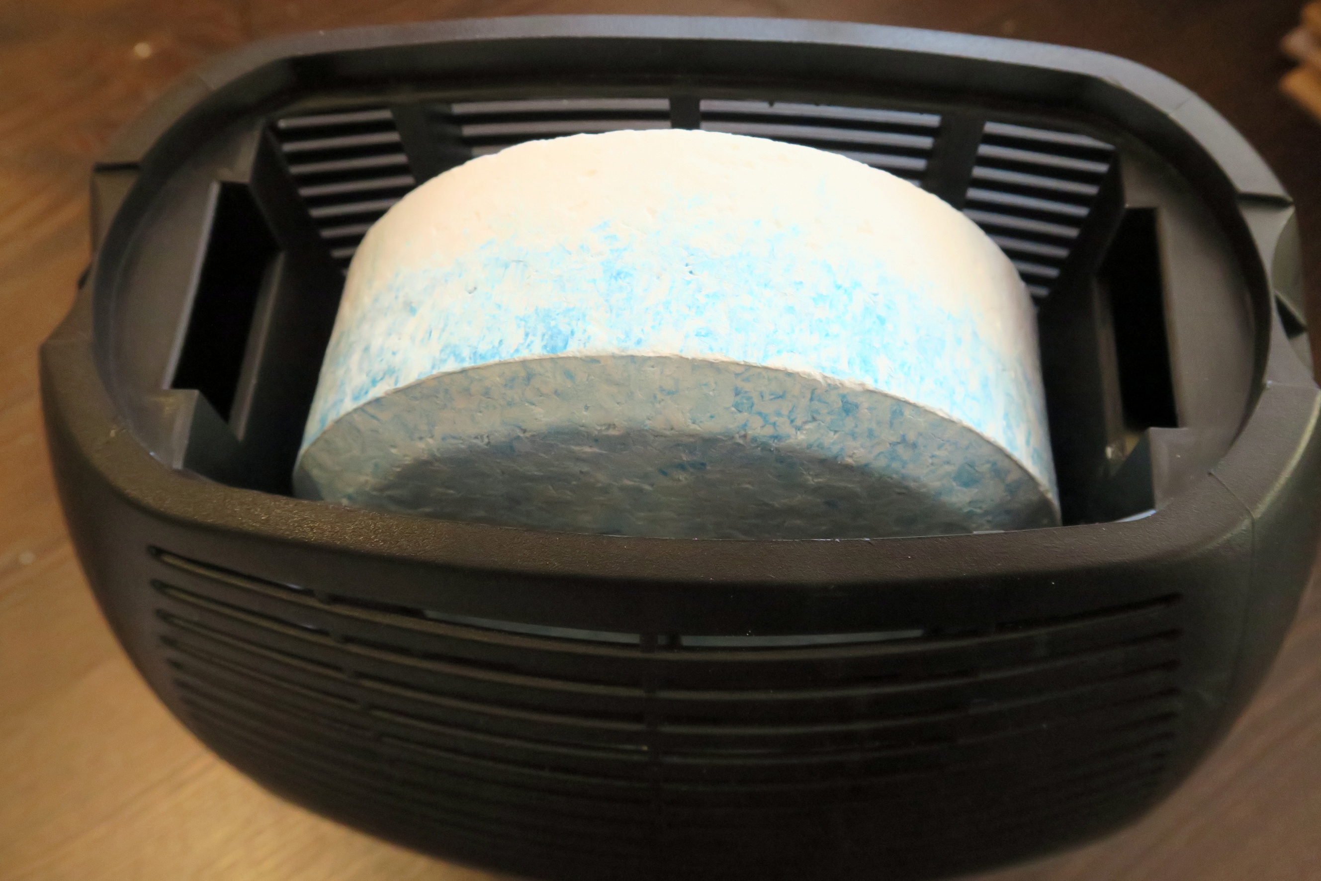 TABLETT: Vannet samles opp i en beholder via en sugetablett. 