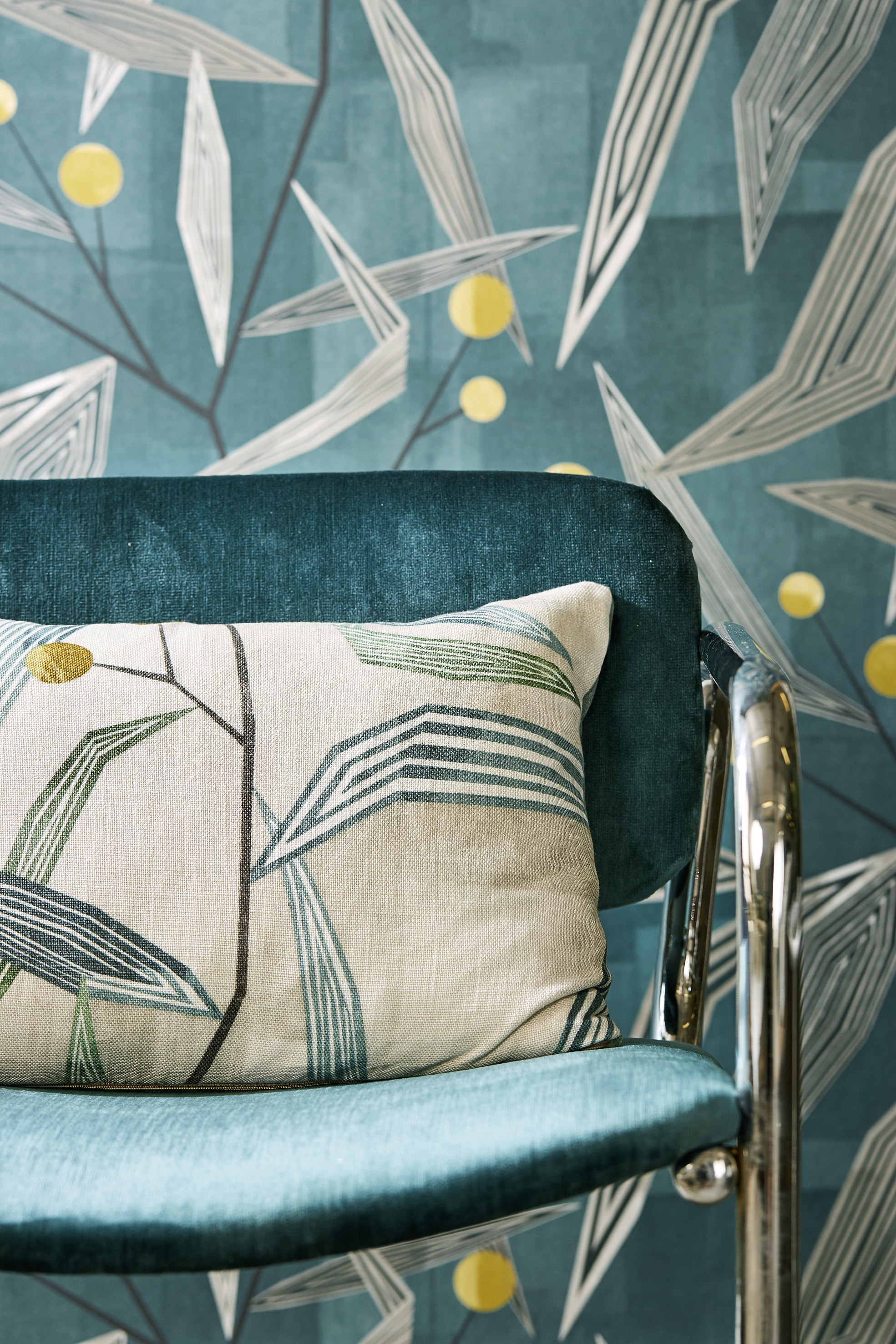 Tekstil og tapet med modernistisk avtrykk