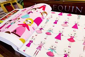 Harlequin lager flotte barnekolleksjoner i papirkvalitet. Bøkene inneholder både tapeter og matchende tekstiler.