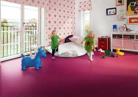 Støydempende, isolerende og mykt å leke på. I tillegg kommer gulvet i knalle farger - godt egnet barnerommet.