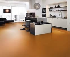 Hvilken farge vi velger på gulvet spiller stor rolle for måten rommet oppleves på. Fargen her er Oransje.