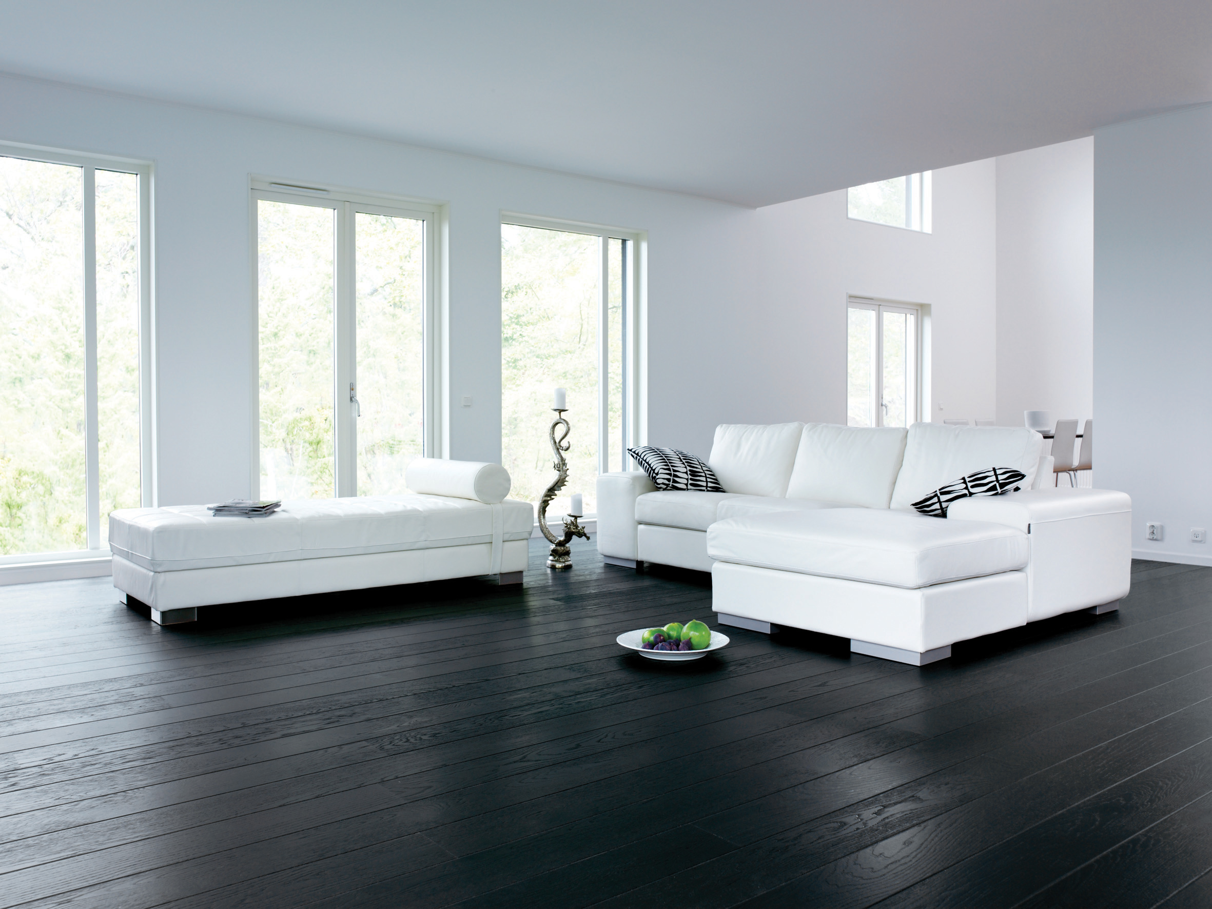 Svart/hvit trend på gulvet