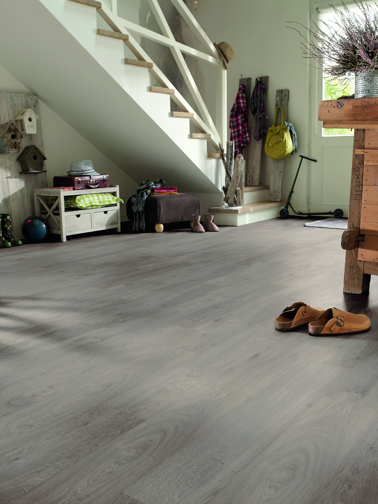 Nå skal gulvet byttes ut!