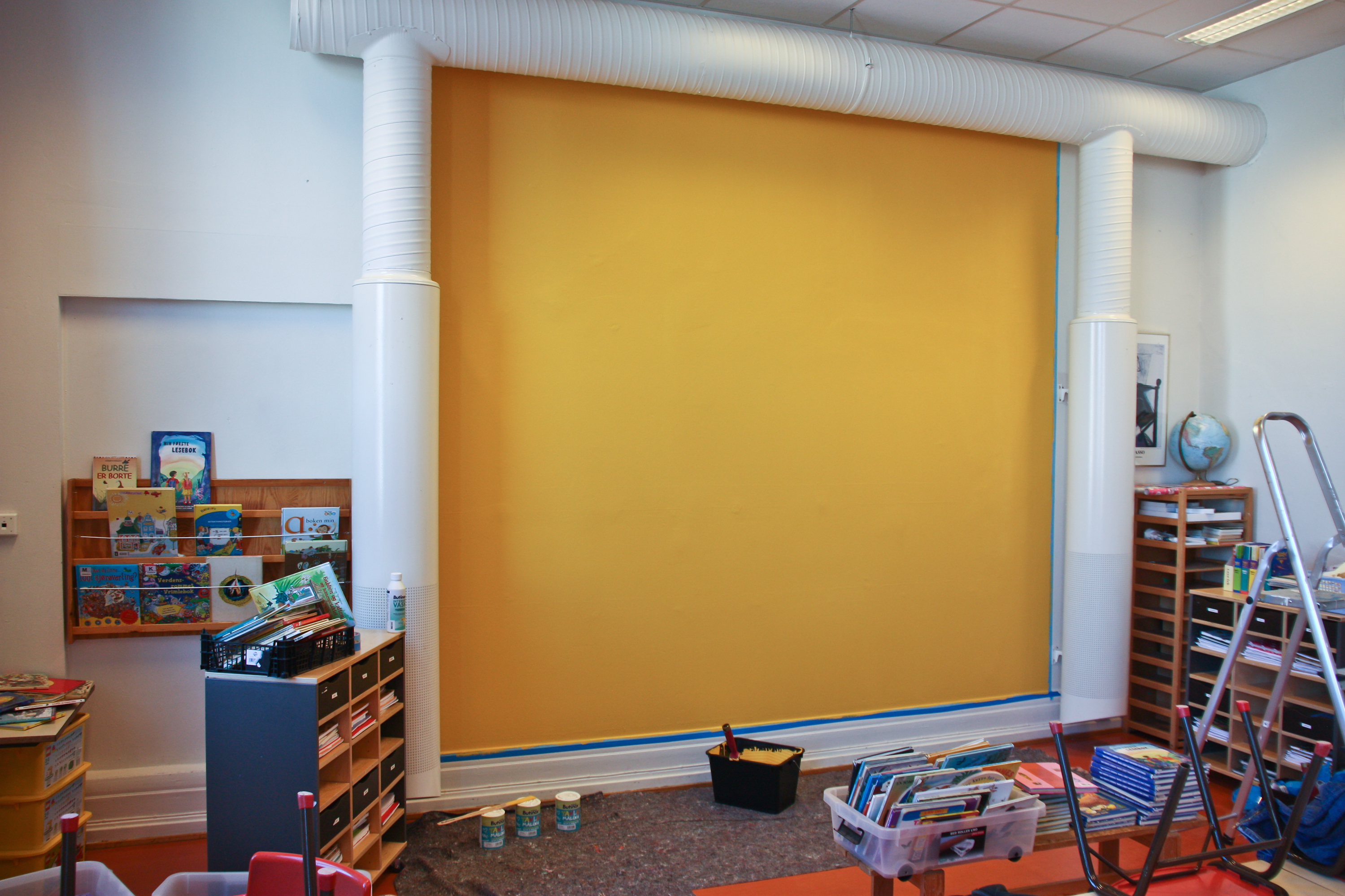  HERDETID: Den malte flaten er støvtørr etter en time og overmalbar etter to. Malingen må herde i minimum 7 dager før kritt brukes på tavlen.