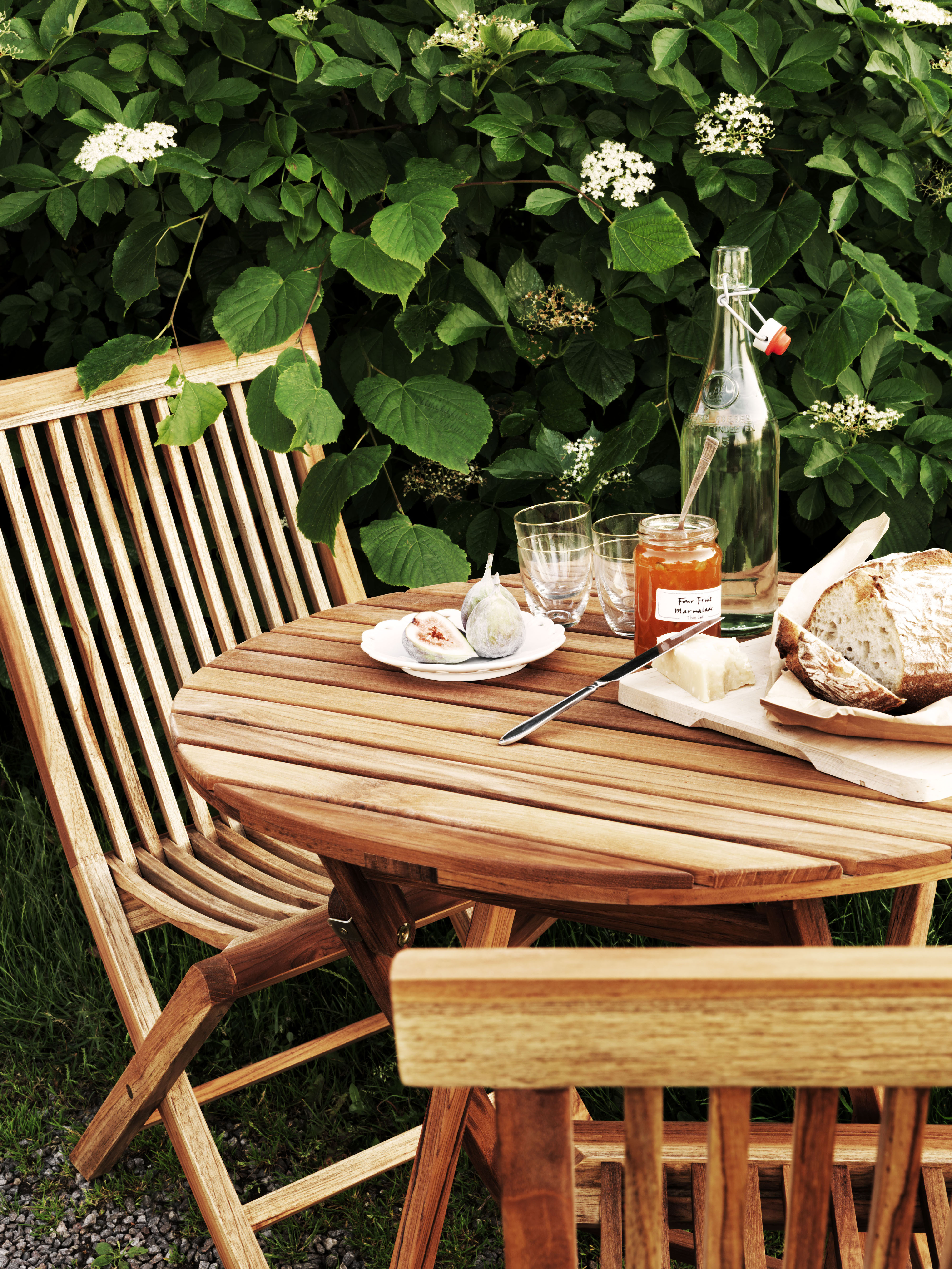 Slik tar du vare på teakmøblene