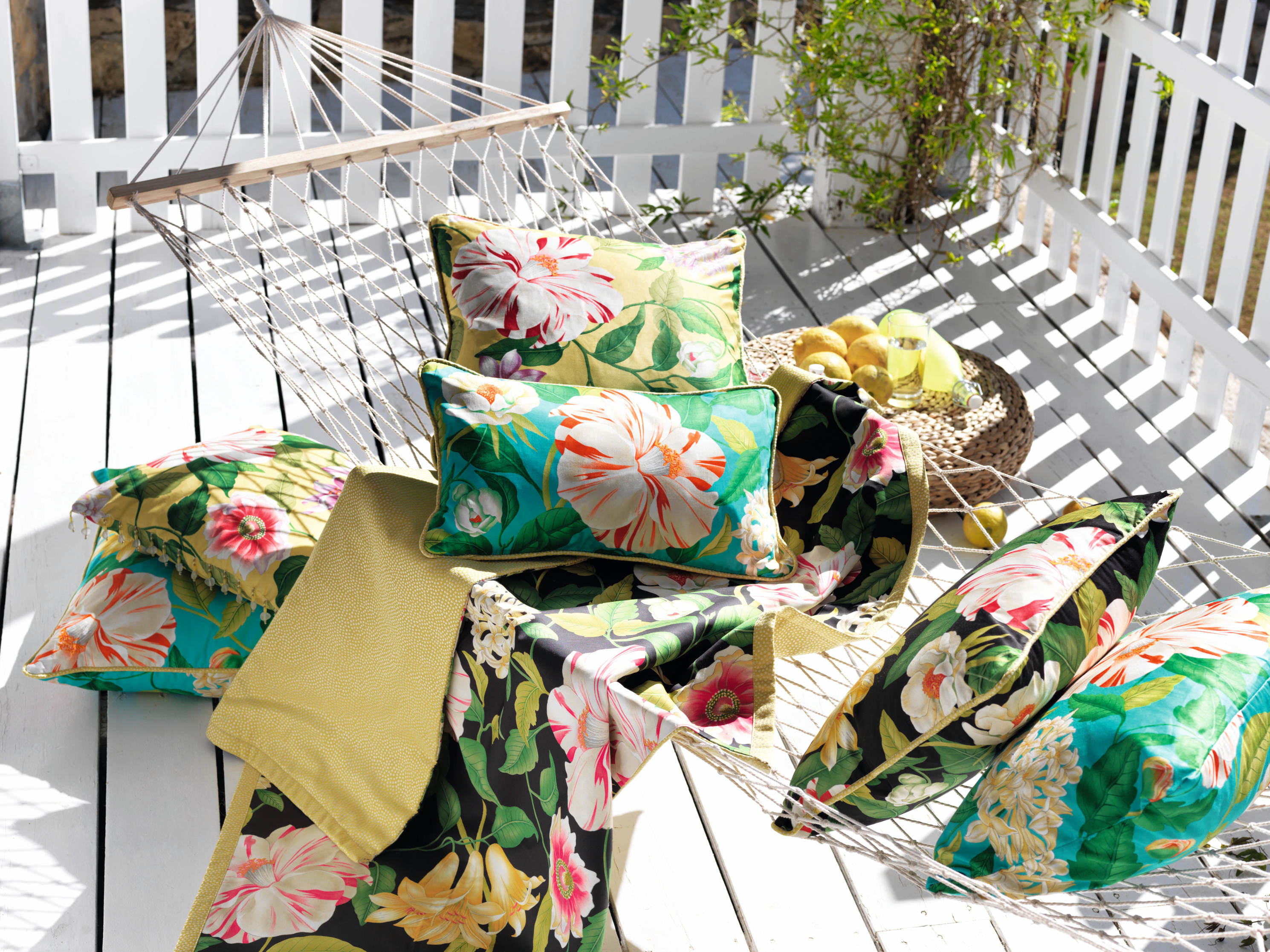 Blomstrete utetekstiler