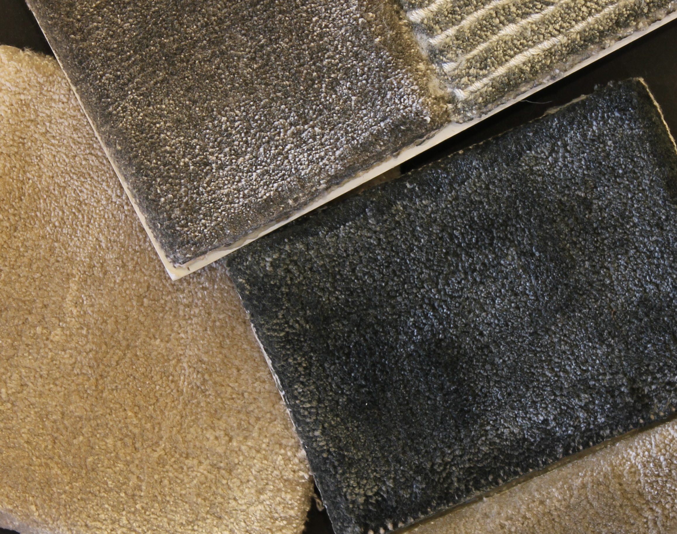 Teppe i viscose og tensel