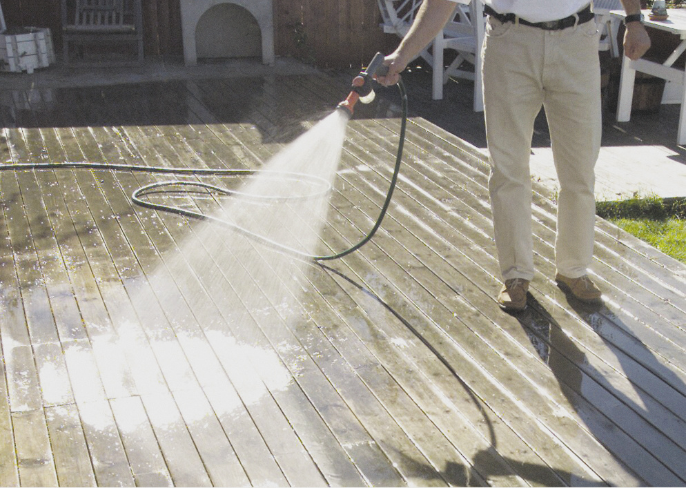 Grundig rengjøring og eventuell sliping er nødvendig for å få et perfekt resultat.