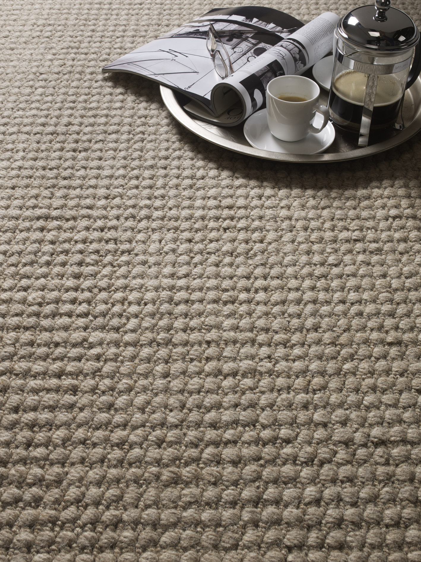 Teppegulv demper støy