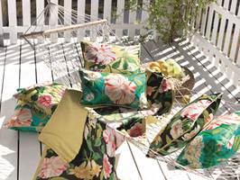 SY EN PUTE: Nå er det bare å glede seg til sommer. Blir det hjemmeferie i år kan du se frem til fridager på terrassen.   