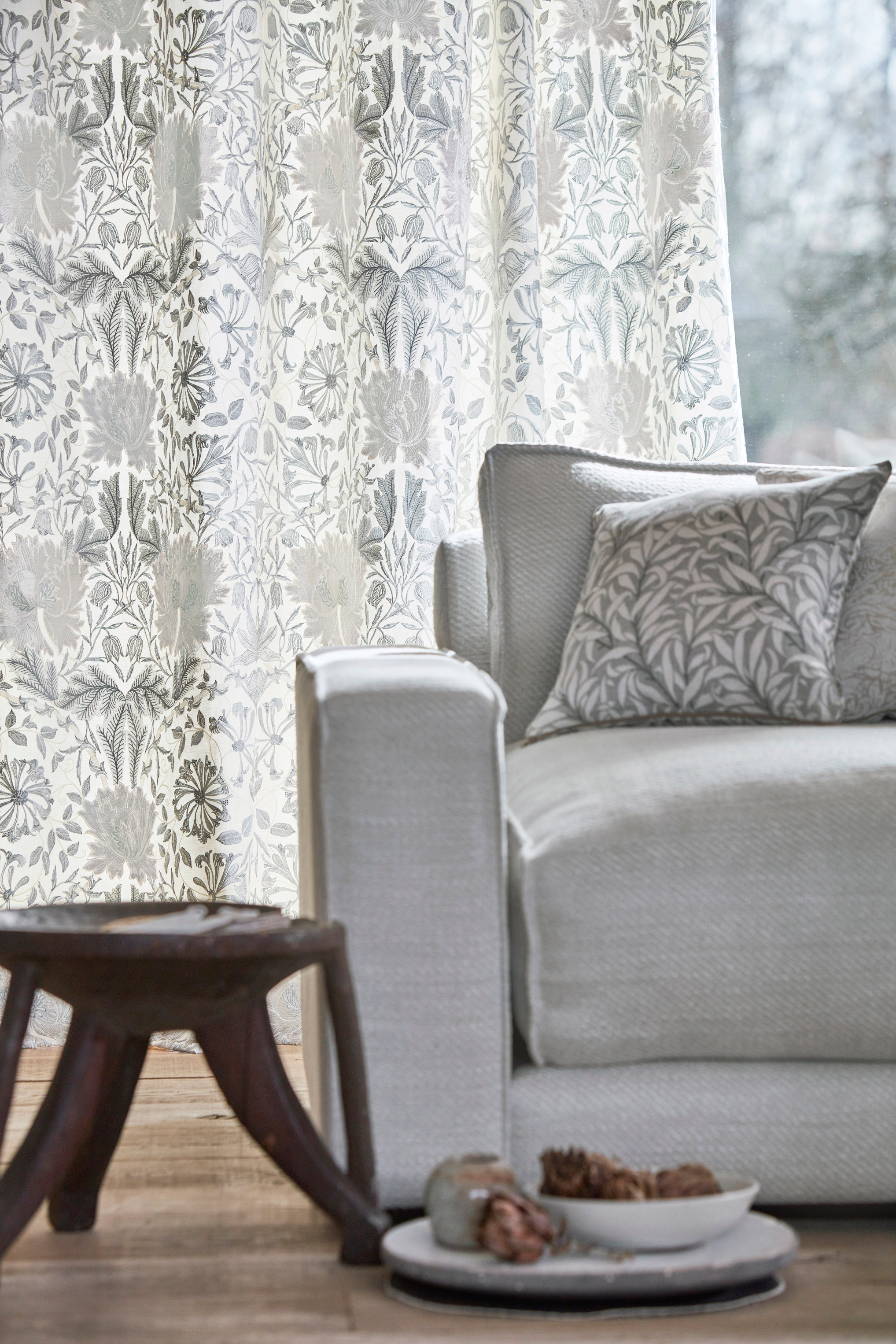 <br/><a href='https://www.ifi.no/10-tips-til-valg-av-stuegardiner'>Klikk her for å åpne artikkelen: 10 tips til valg av stuegardiner </a>