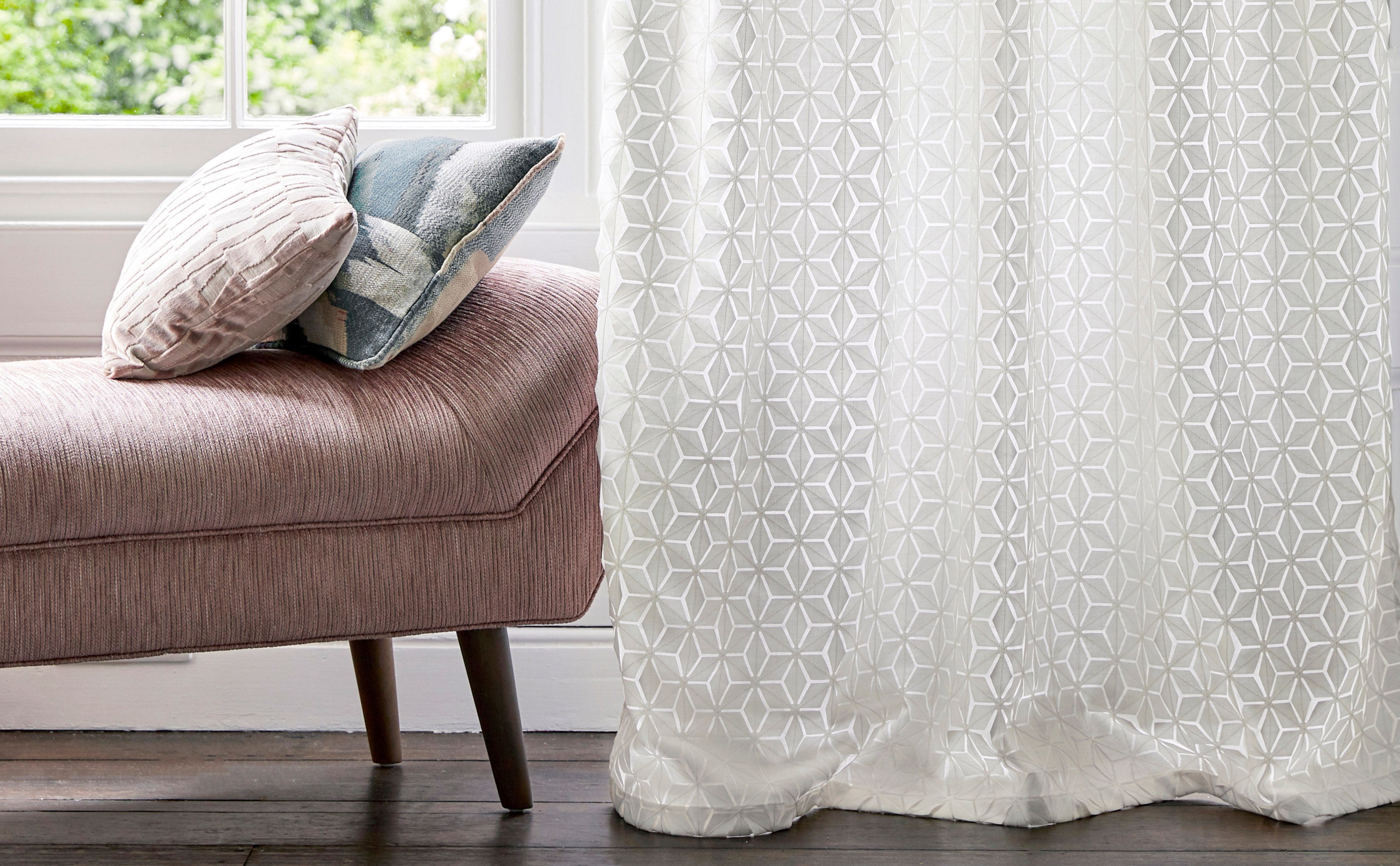 10 tips til valg av stuegardiner 