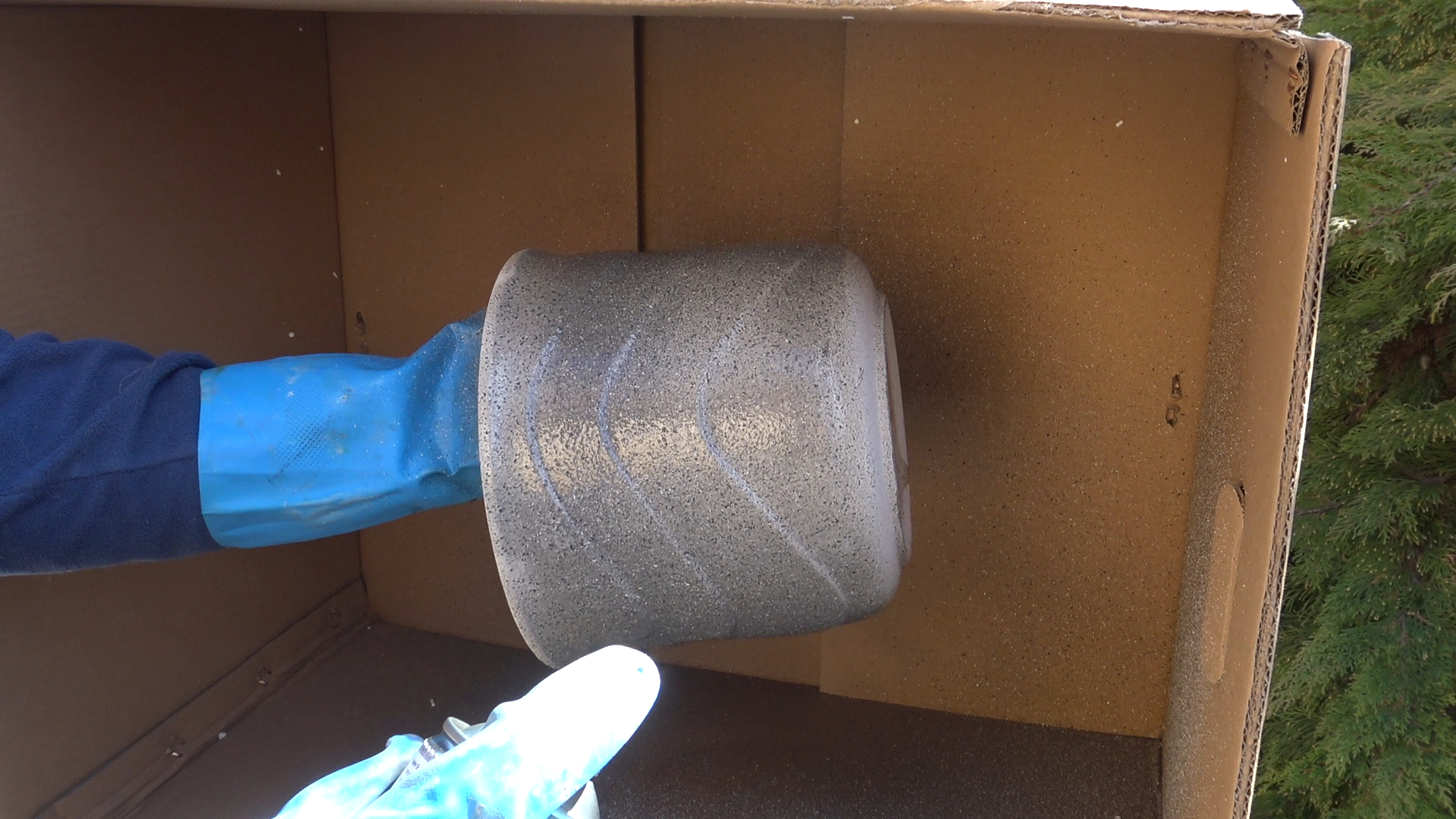 spraye blomsterpotte