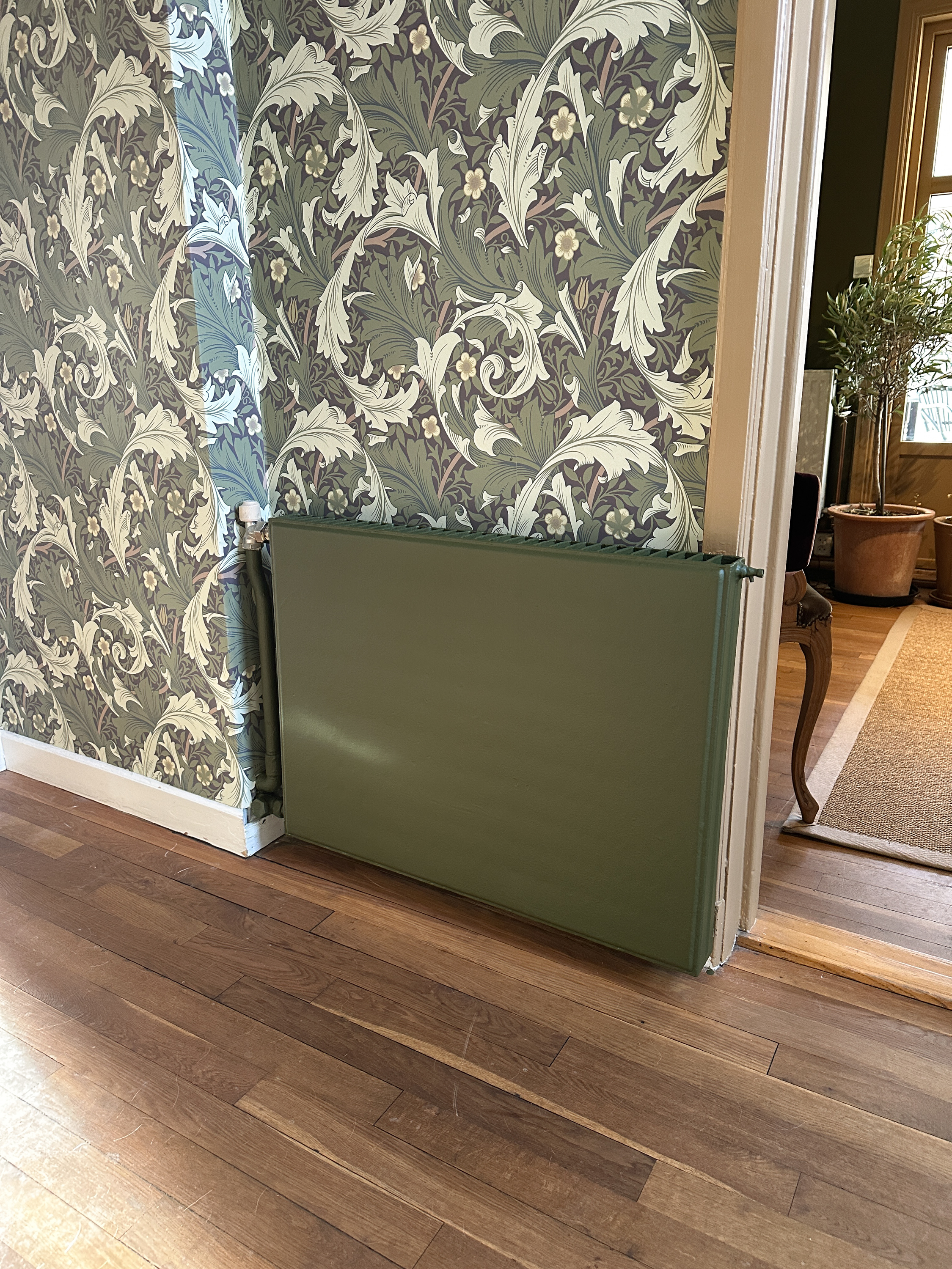 Radiator ferdig malt i grønn