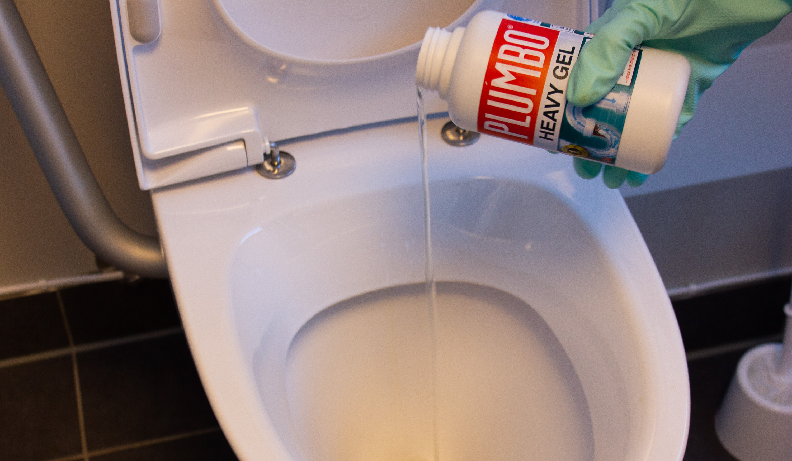 Plumbo Heavy Gel i toalettet