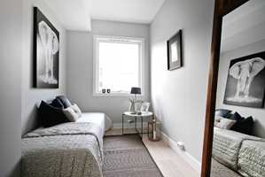 KJØKKEN ETTERPÅ:  Det nye soverommet ble innredet i nøytrale farger. Alle flater er malt. (Foto: Creative Living)