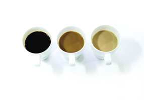 Ton-i-ton omkring oss: En kruttsterk espresso som tilsettes mer og mer melk gir ton-i-ton i brunt.