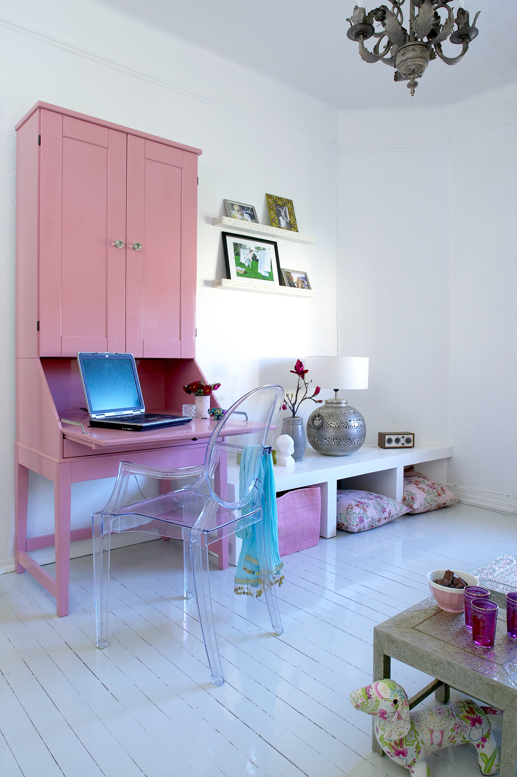 Det er ingen tvil om at det rosa skatollet er blikkfang! 