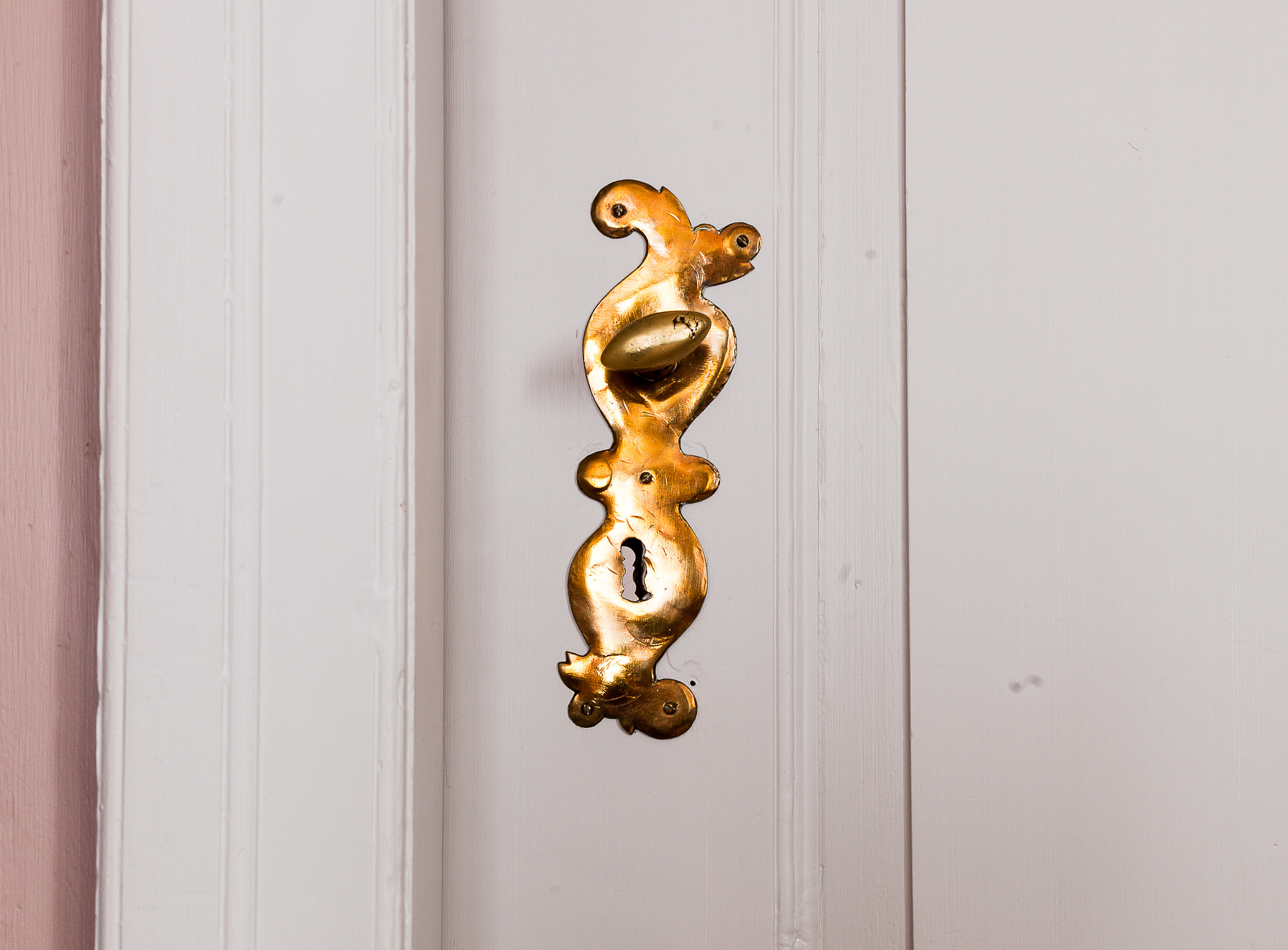 Dørhåndtak og gamle detaljer