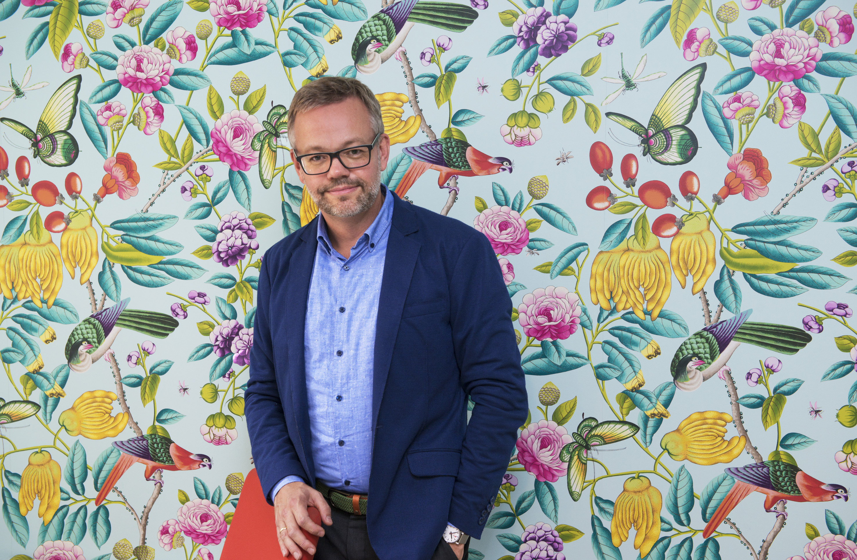 Hos Ramsøskar Interiørarkitekter lever de som de lærer. Her er Trond Ramsøskar på kontoret.