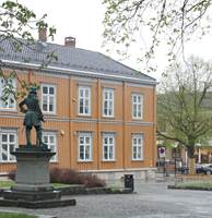 <b>SPESIELT:</b> De store trepaleene, som Hornemansgården, er typiske for den trønderske trearkitekturen.