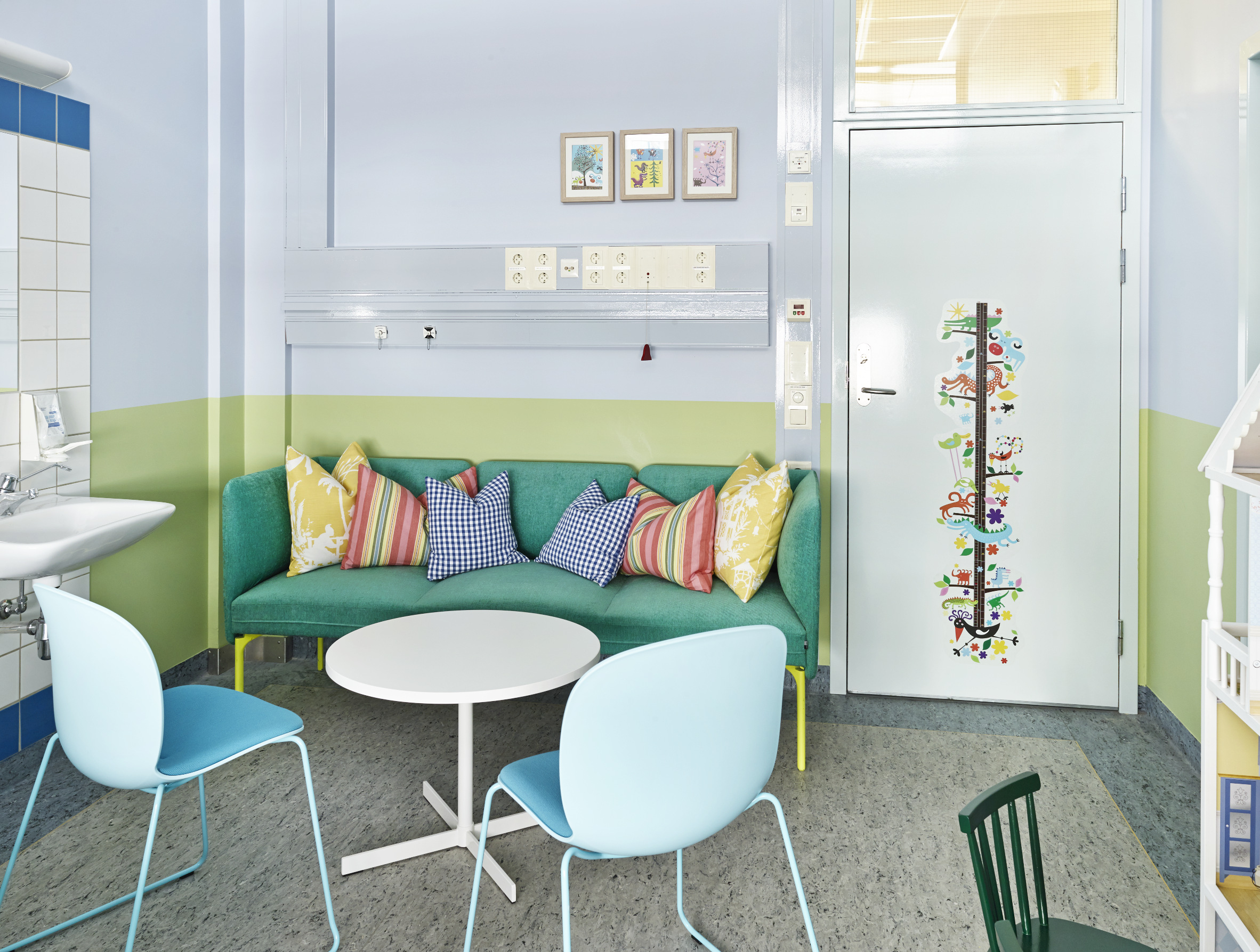 Lun atmosfære kan bidra til å støtte opp om trygge og omsorgsfulle ansatte.