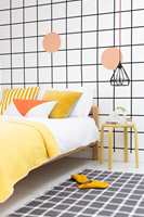 UNIKT: Få et unikt soverom ved å male ruter på veggen! Bryt gjerne opp med runde former. (Foto: Nordsjö) 