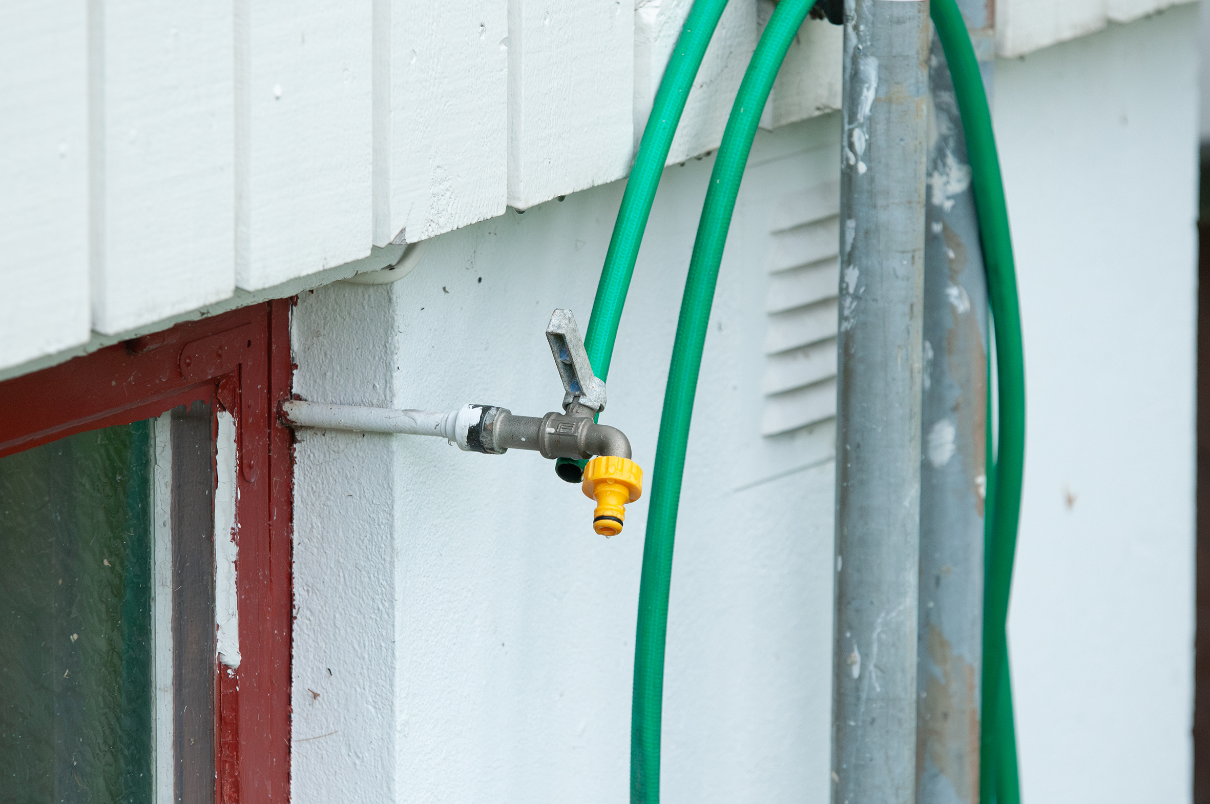 På tide å stenge utekrana