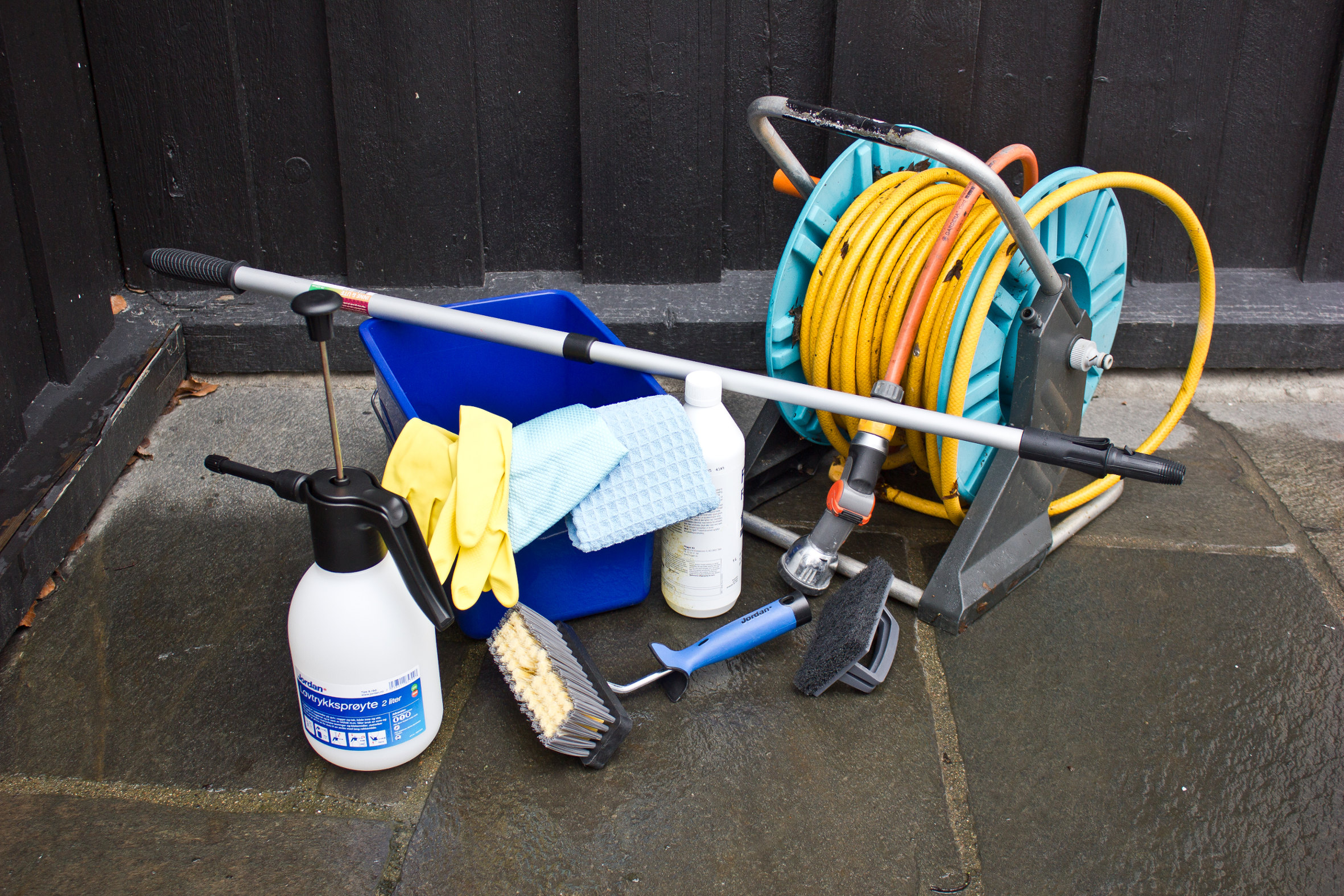 UTSTYR I ORDEN: S&oslash;rg for &aring; ha alt utstyr p&aring; plass. (Foto: Mari Rosenberg/ifi.no)