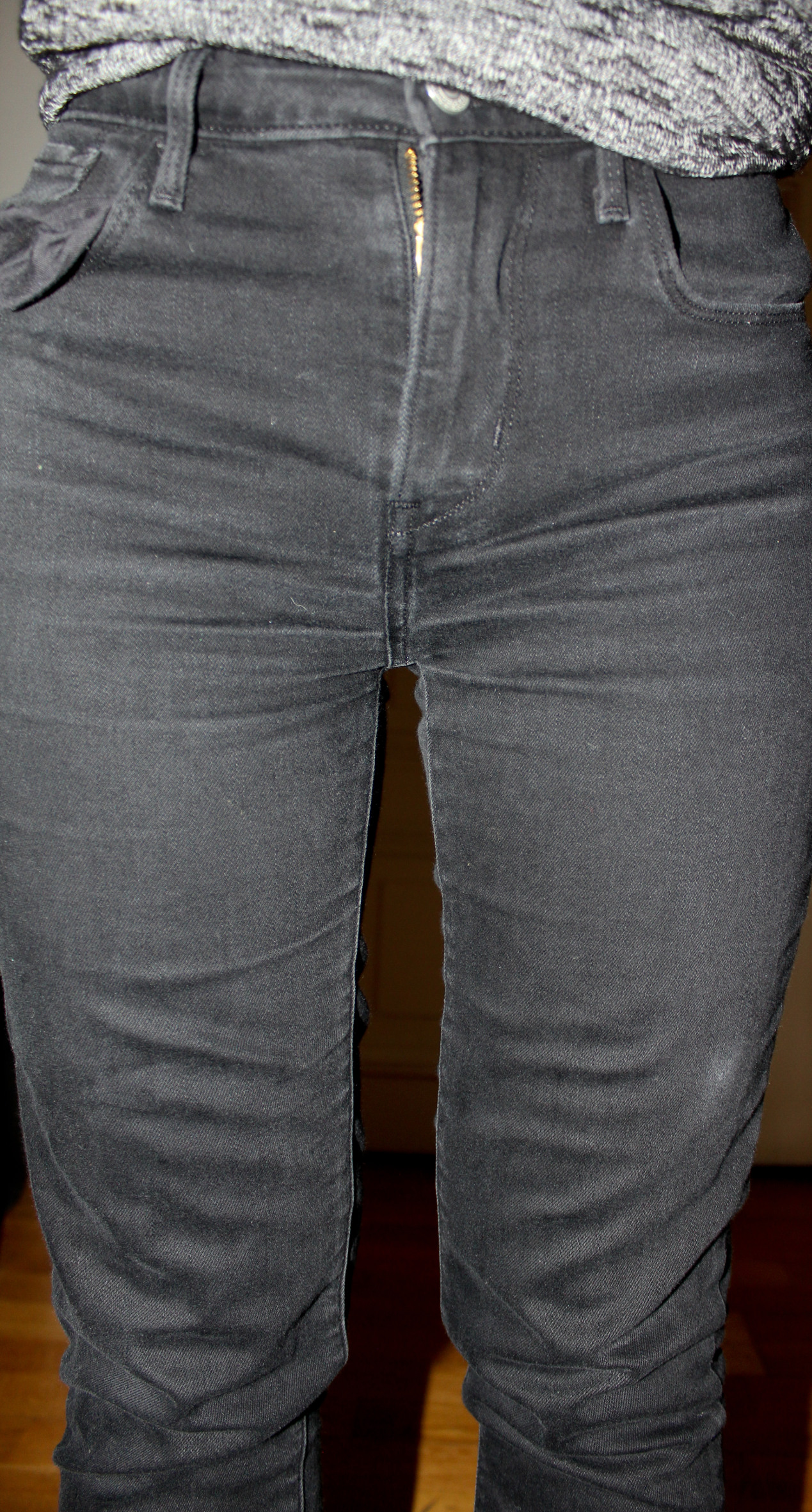 De en gang svarte jeansene trengte uten tvil en oppfriskning.