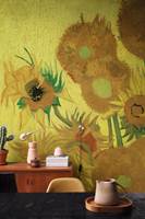 SOLSIKKER: Nå kan du få Van Goghs kjente solsikker direkte på veggen hjemme.