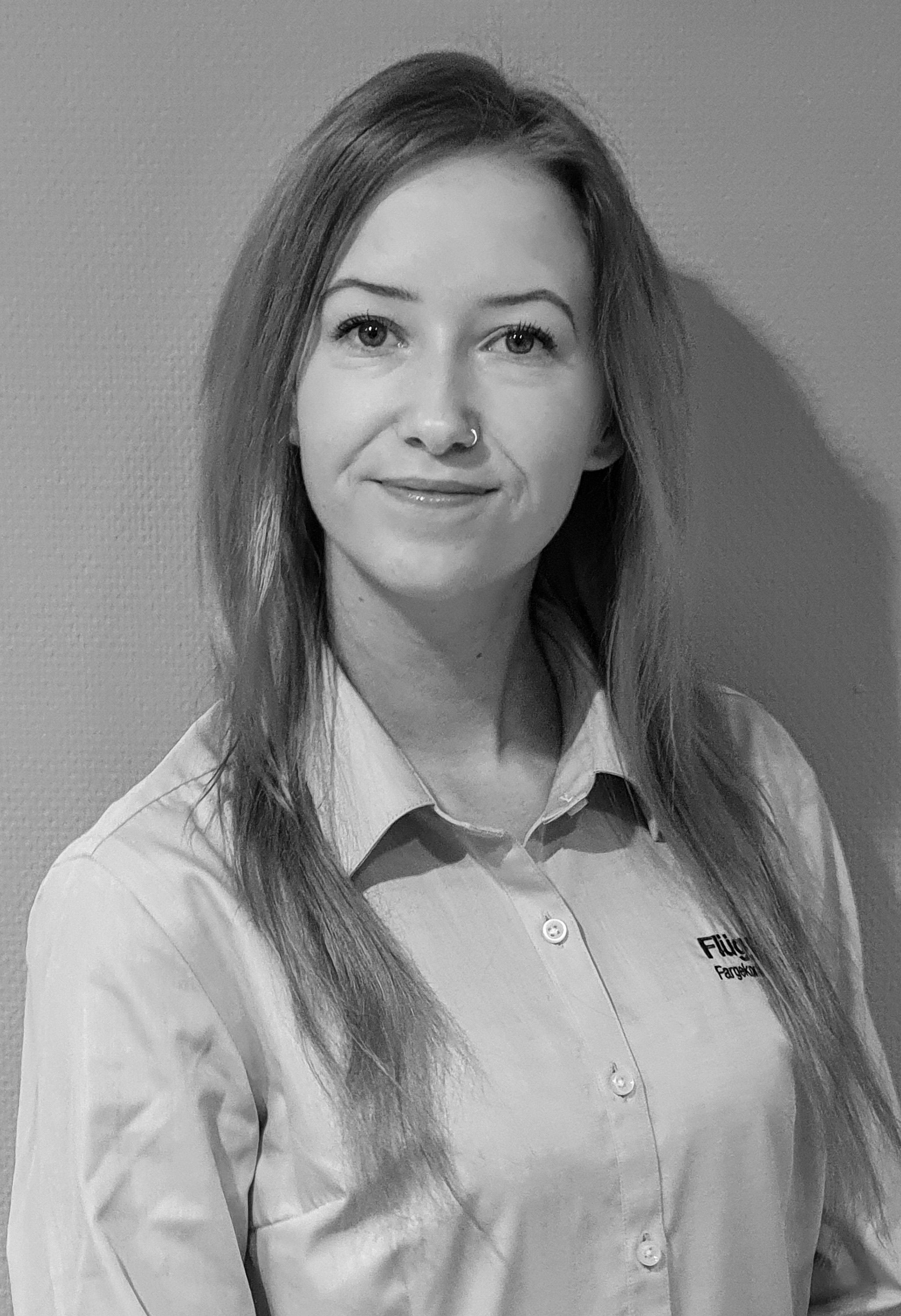 ise Marie Ekre, Flügger i Ski.