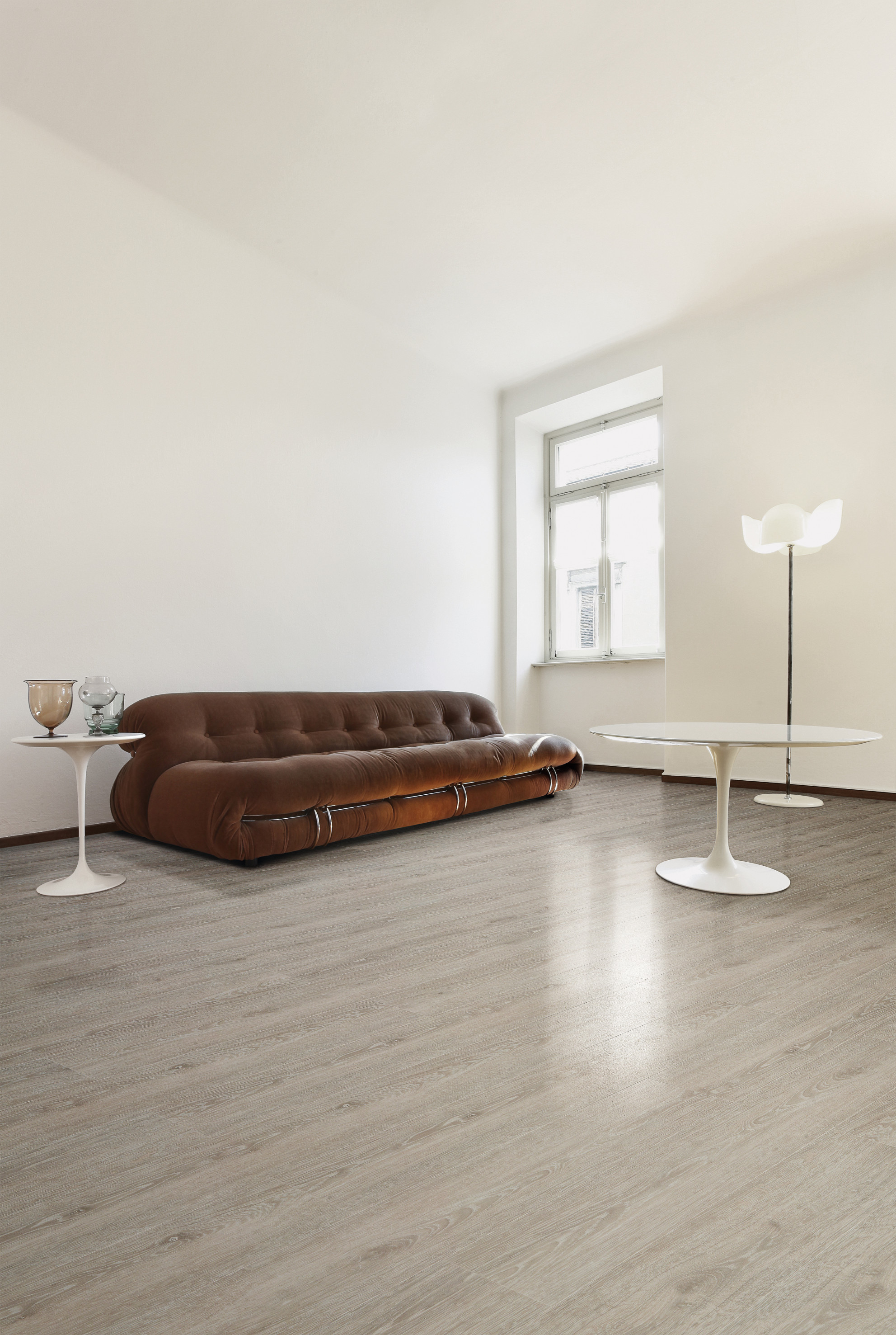 Kork er godt å stå og gå på, og gir deg komforten du trenger i et hvilket som helst rom.