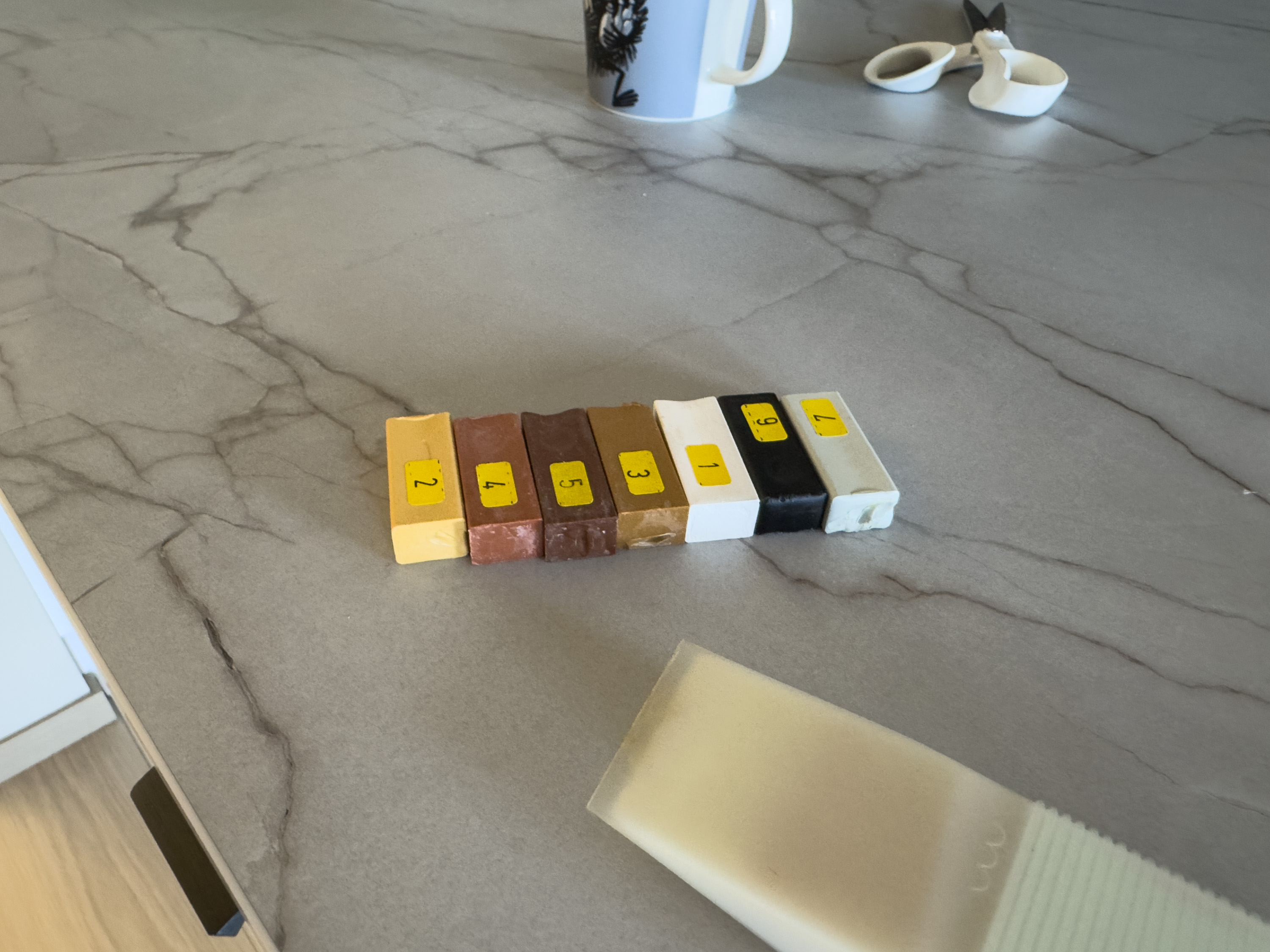 voks i ulike farger til reperasjon