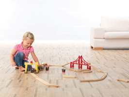 Materialets varmeisolerende egenskaper gjør gulvet godt egnet for bruk i barnerom.
